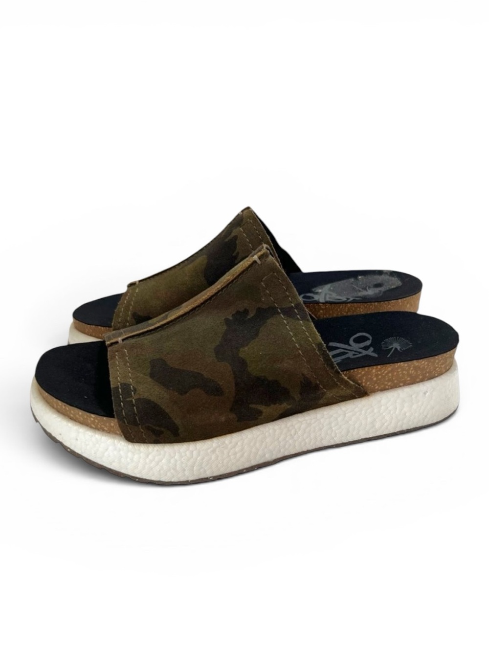 OTBT wayside savanna camo leather platform slides